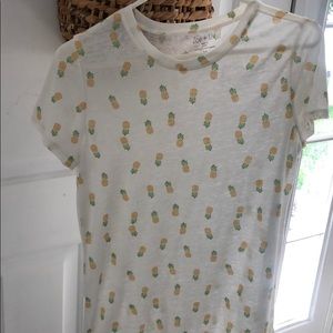 Pineapple tee